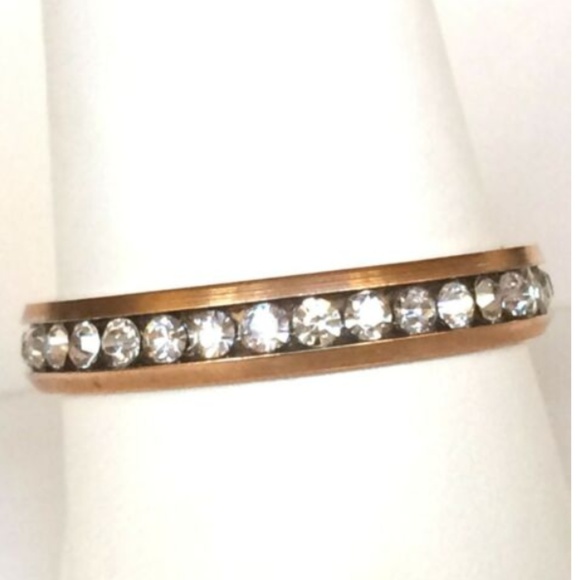 Rose Gold Eternity Ring Crystal Size 7 8 9 10 12 - Picture 4 of 8